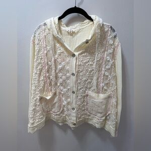 POL Medium Women's Cream Lace Button-Up Jacket
